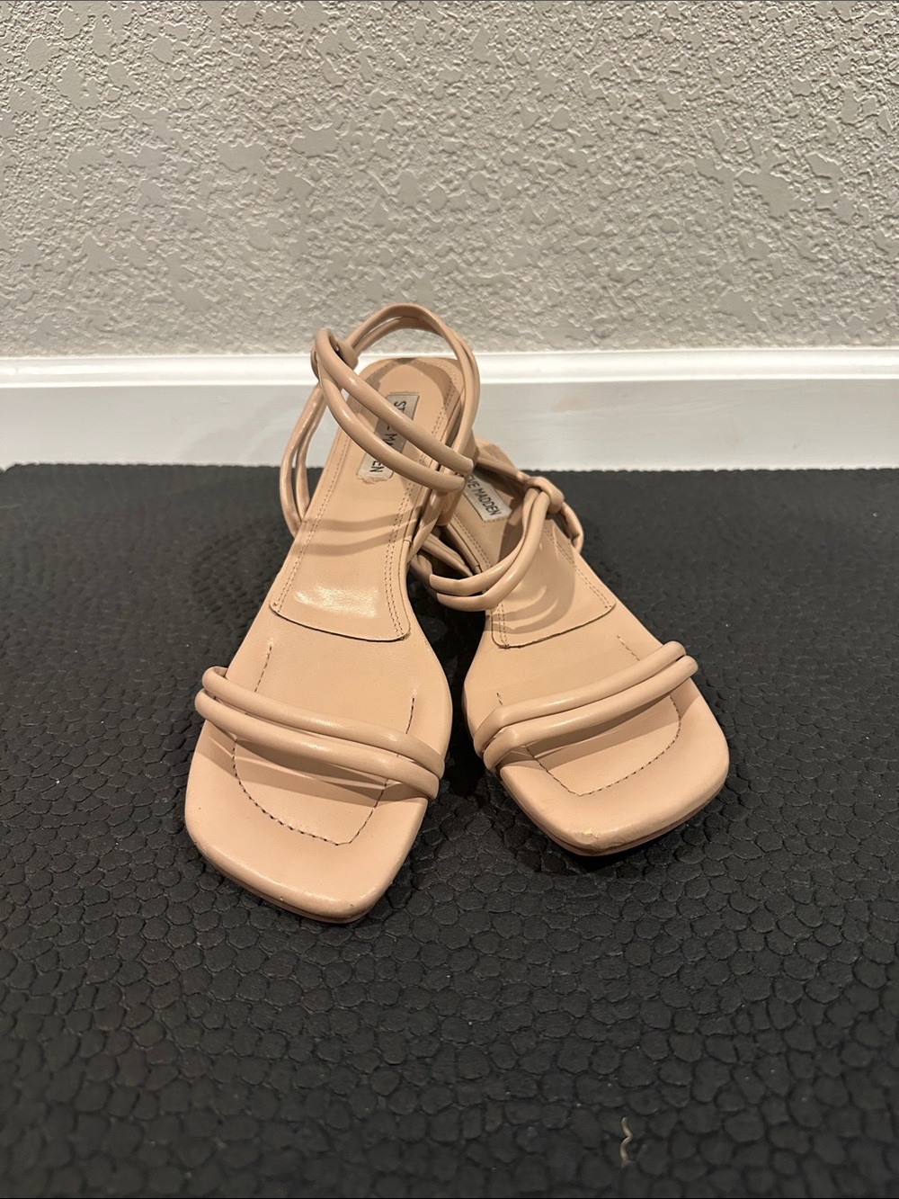 Women's Strappy Square-Toe Sandals - Nude